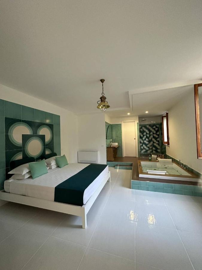 Il Melograno In Costa D'Amalfi - Romantic Experience Виетри Номер фото